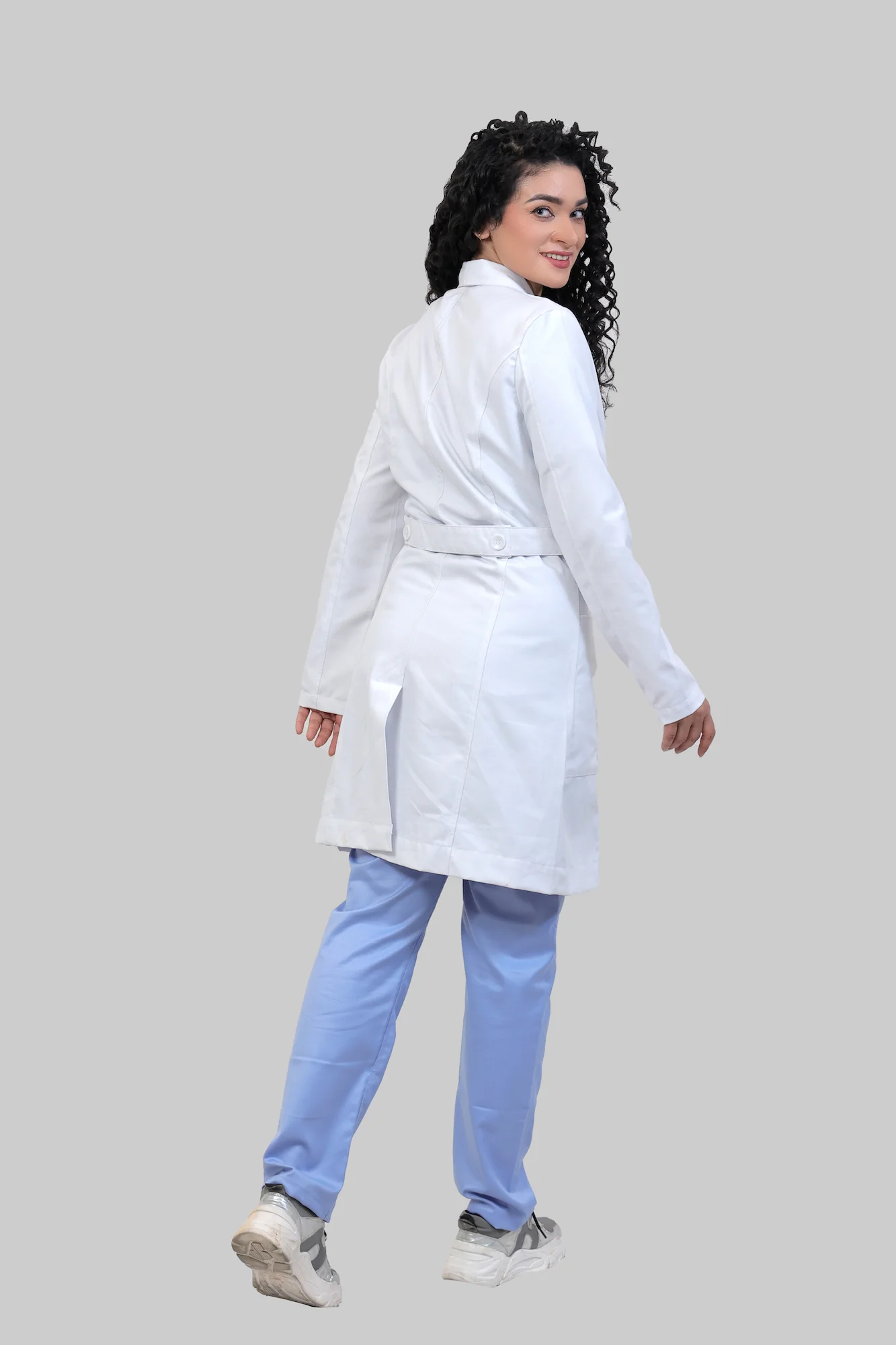 Female Apron - Image 7