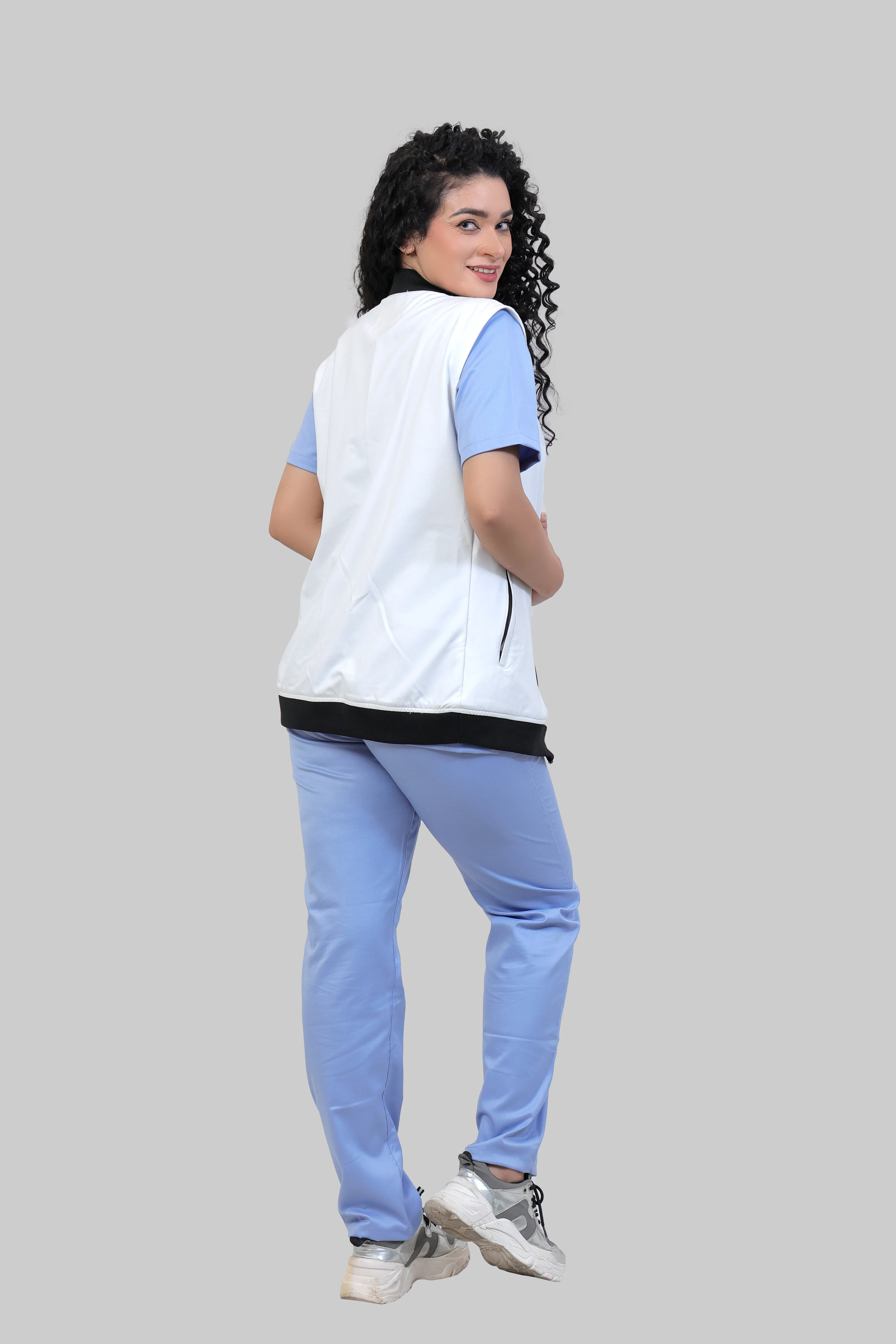 Women White Sleeve-less Jacket - Image 3